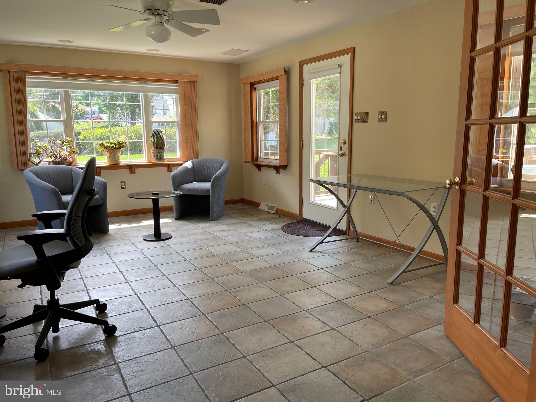 NORTHAMPTON HILLS - Residential