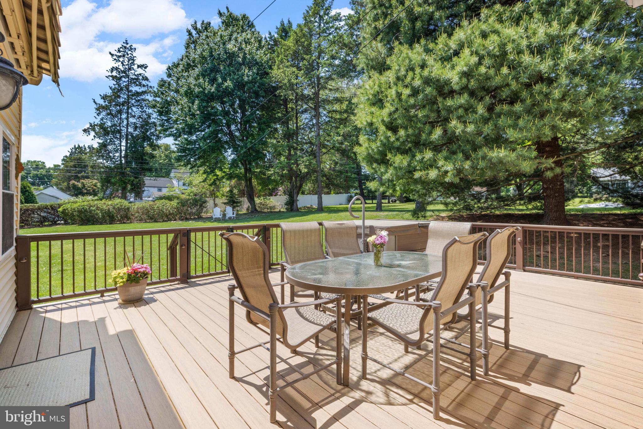 NORTHAMPTON HILLS - Residential