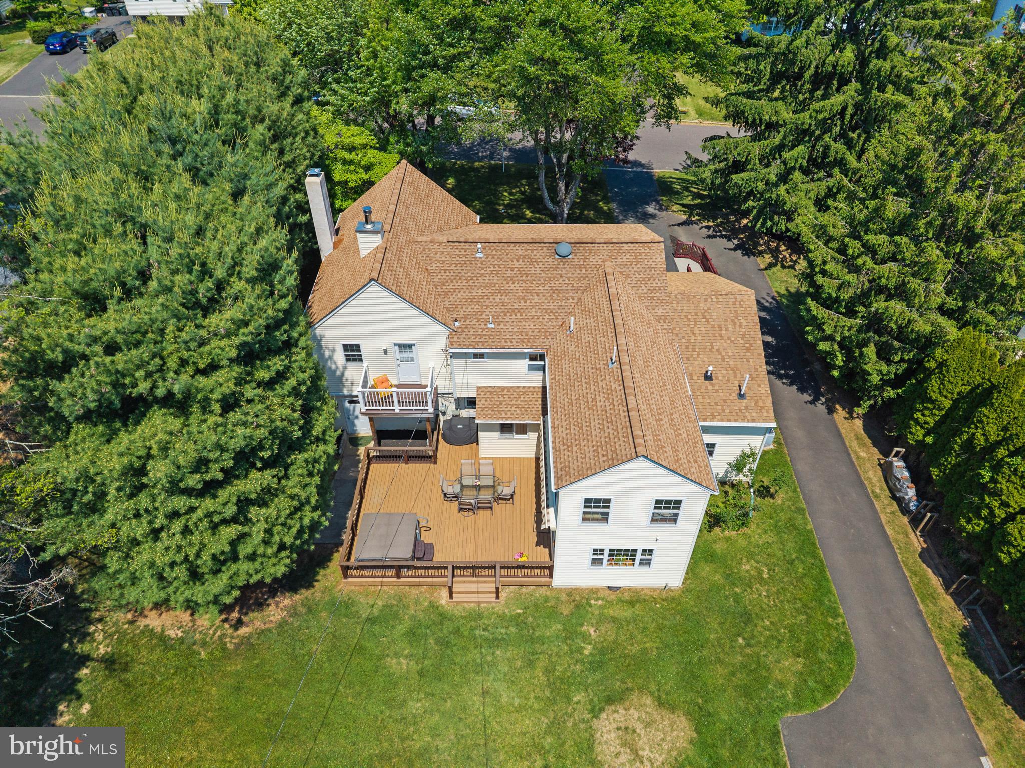 NORTHAMPTON HILLS - Residential