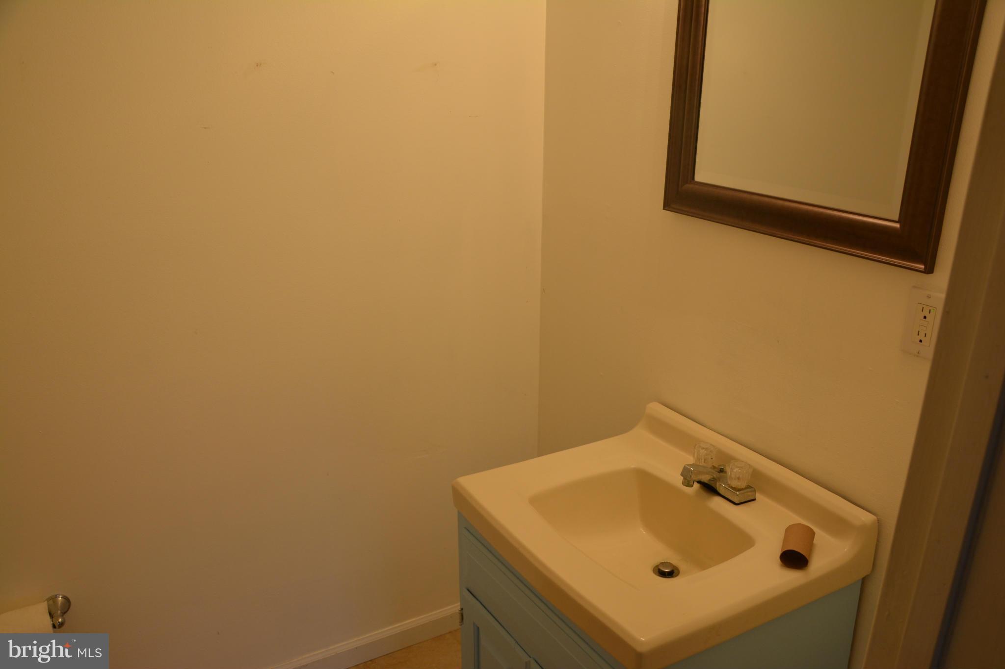 LAKE SHORE - Residential