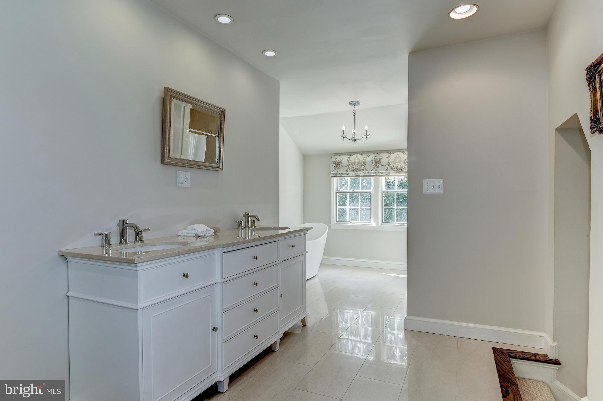 KENWOOD - Residential