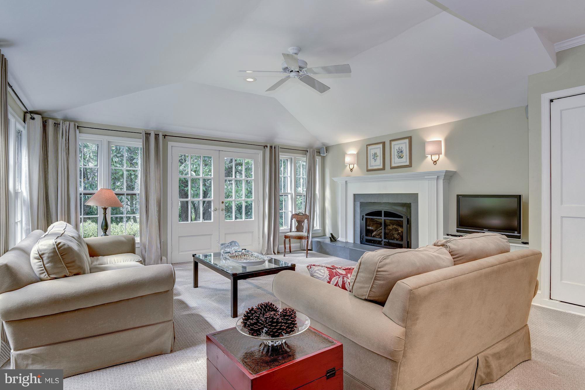 KENWOOD - Residential