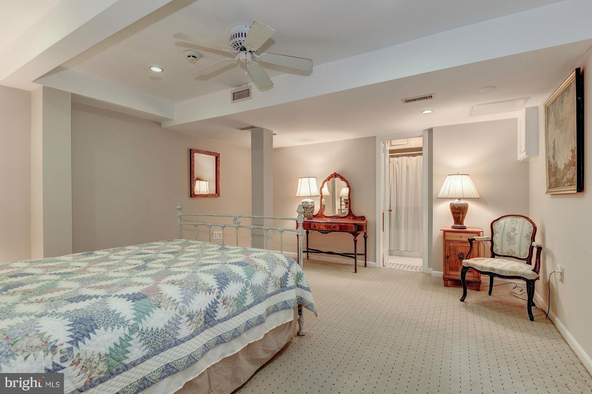 KENWOOD - Residential