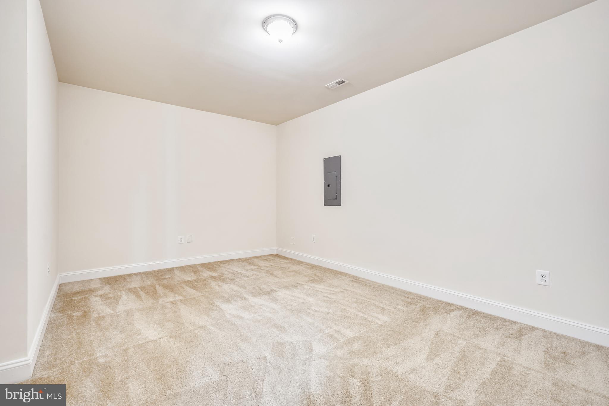 WELLINGTON - Residential