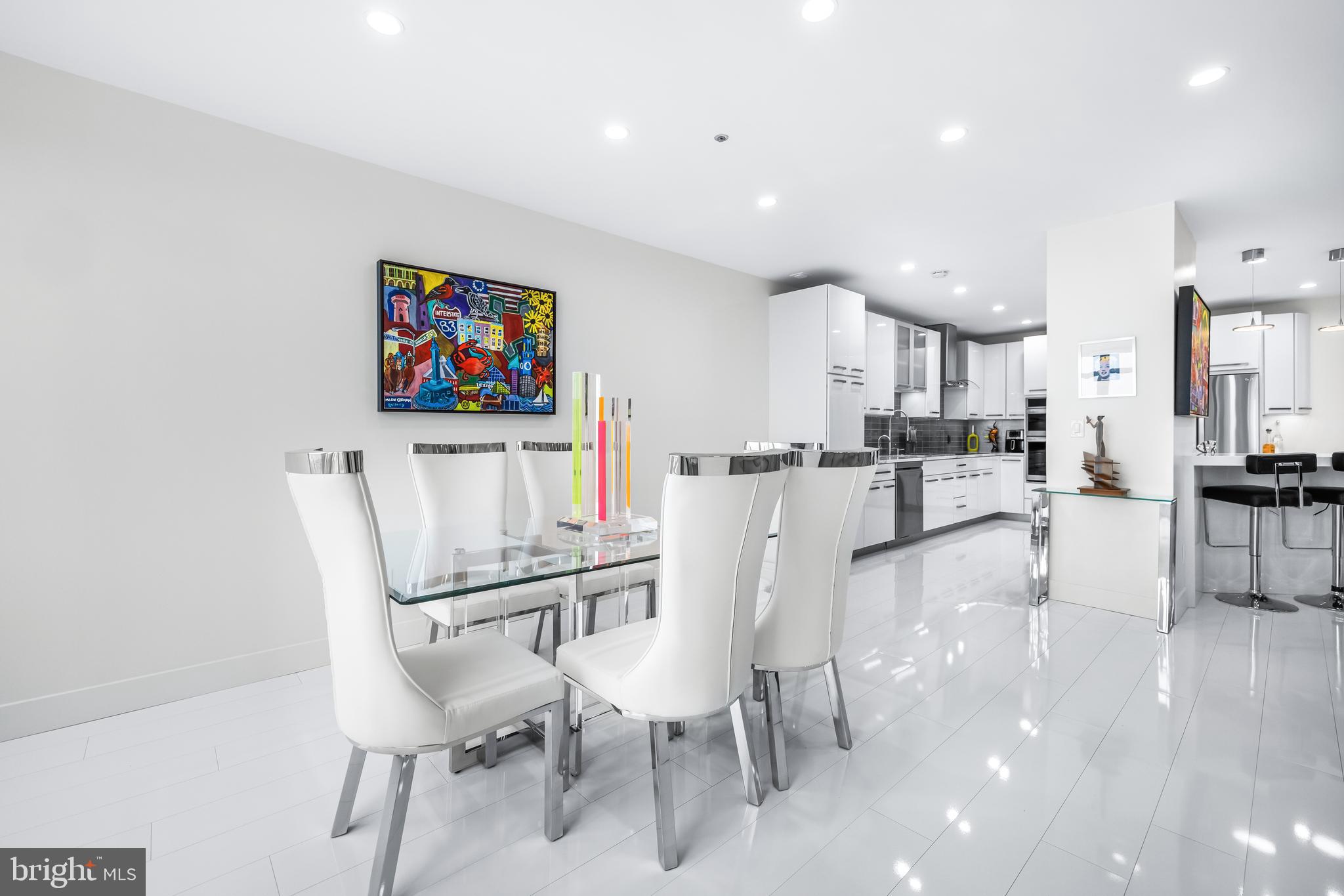 HARBORVIEW TOWERS - Residential