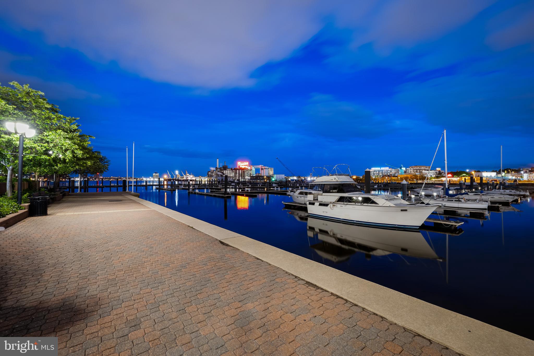 HARBORVIEW TOWERS - Residential