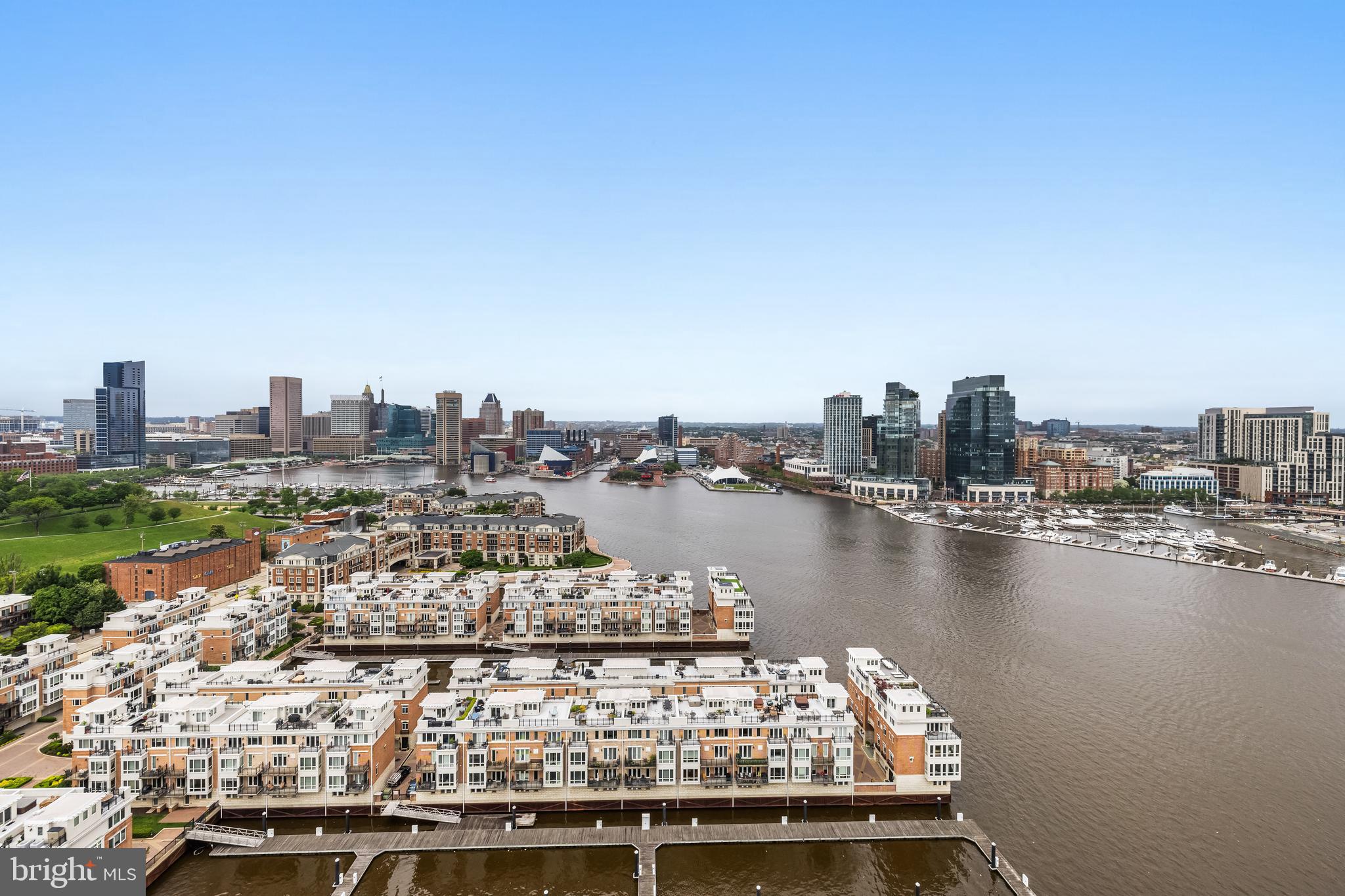HARBORVIEW TOWERS - Residential