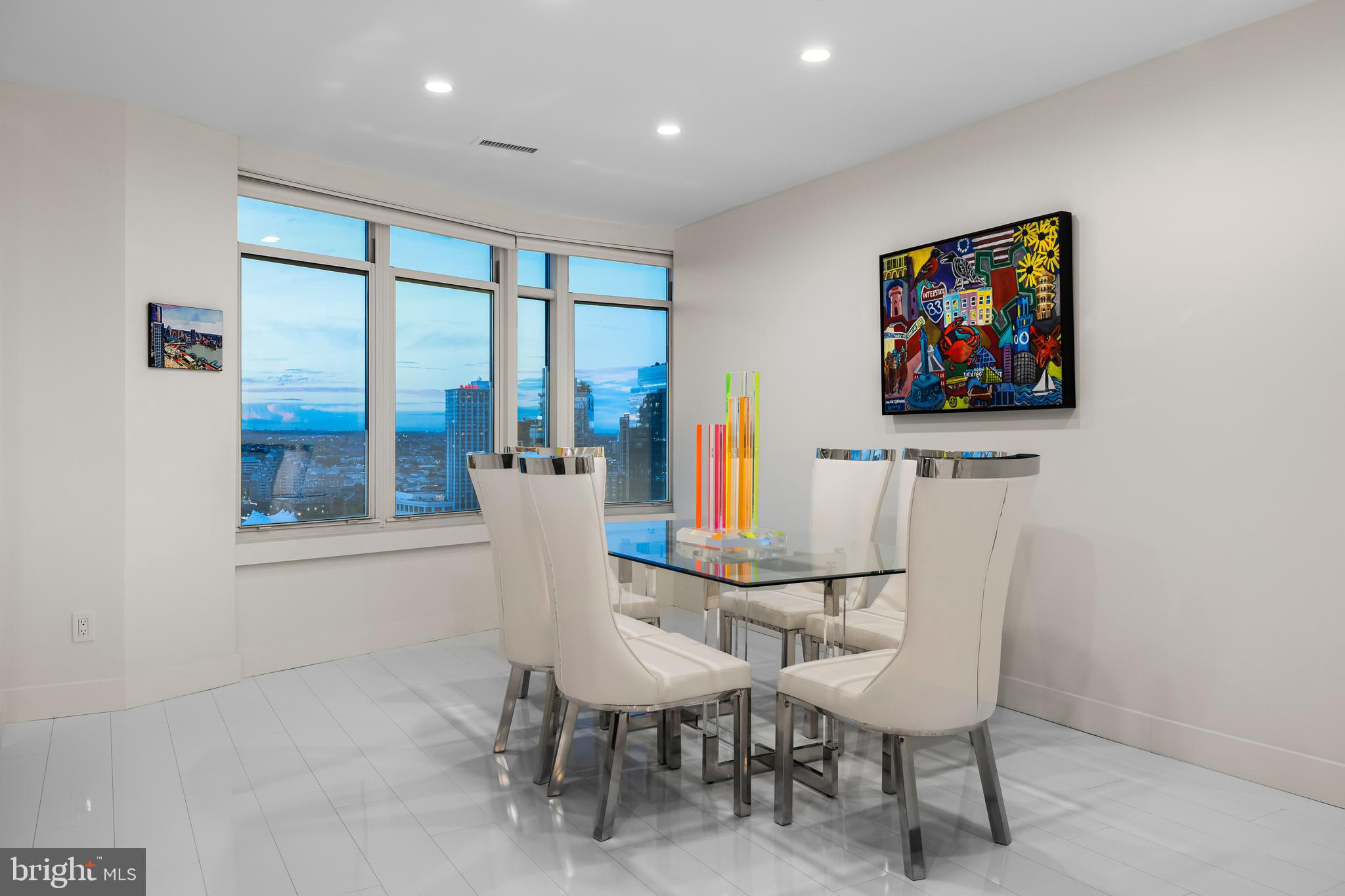 HARBORVIEW TOWERS - Residential