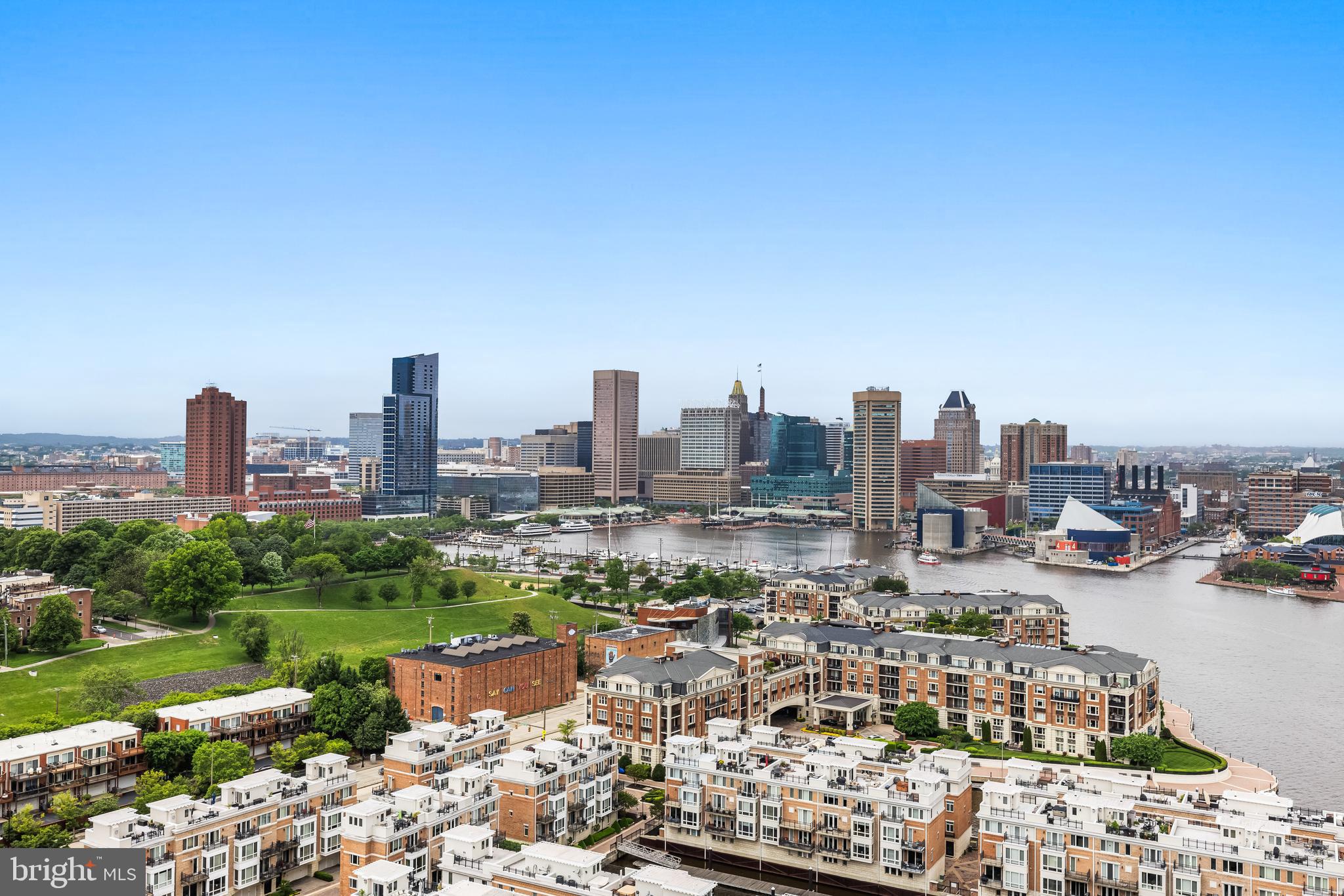 HARBORVIEW TOWERS - Residential