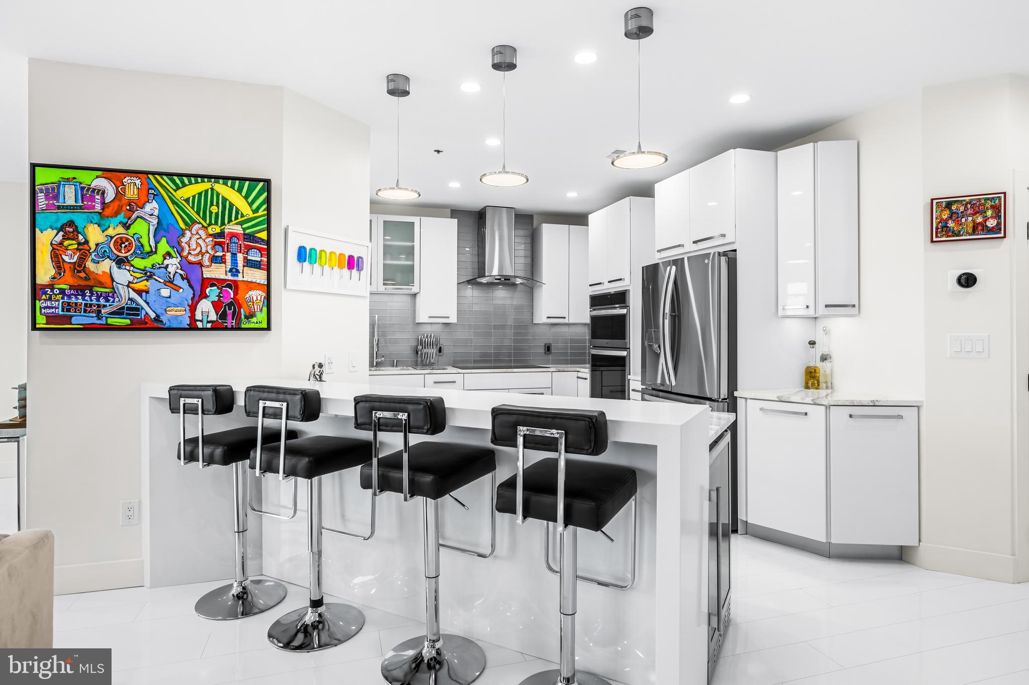 HARBORVIEW TOWERS - Residential