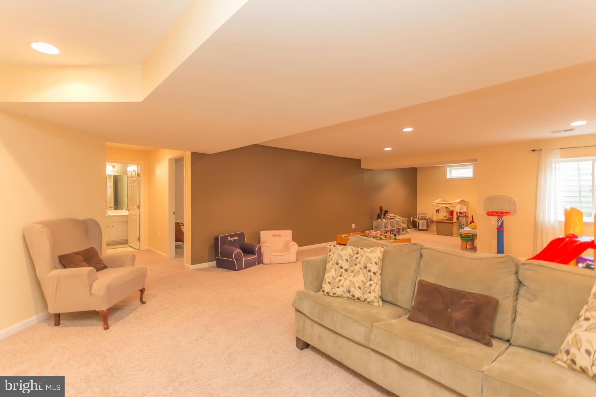 WOODSTREAM - Residential Lease