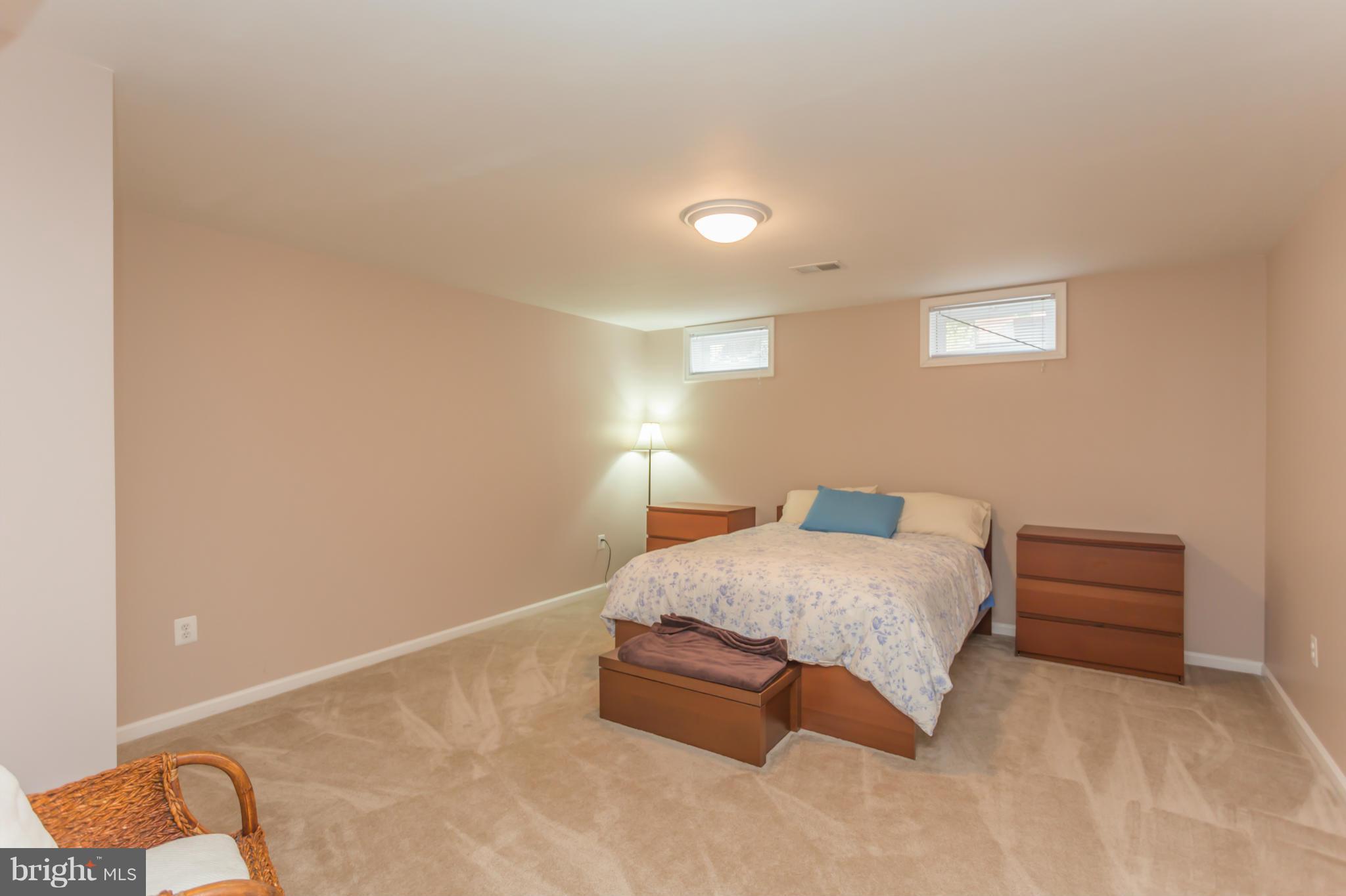 WOODSTREAM - Residential Lease