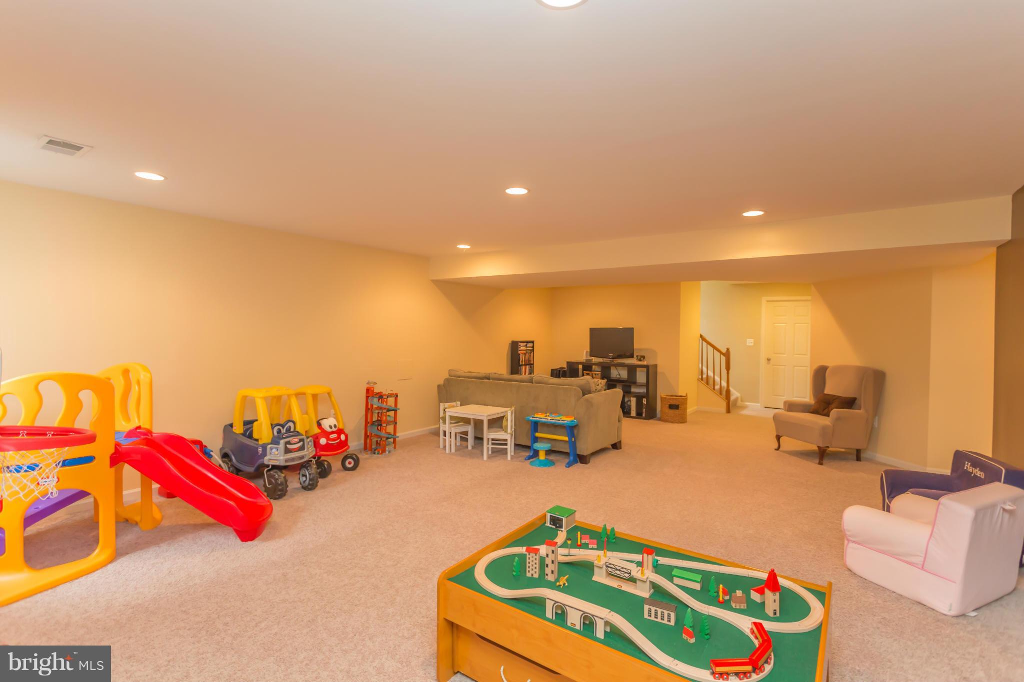 WOODSTREAM - Residential Lease