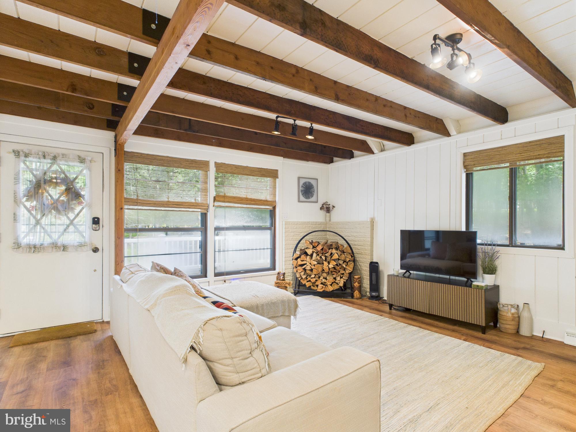 BRIER CREST WOODS - Residential