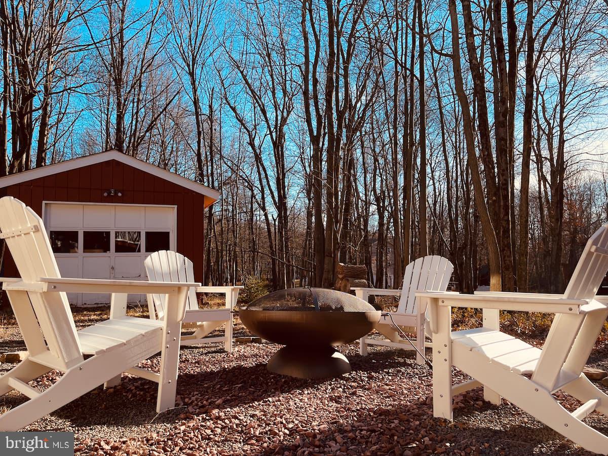 BRIER CREST WOODS - Residential