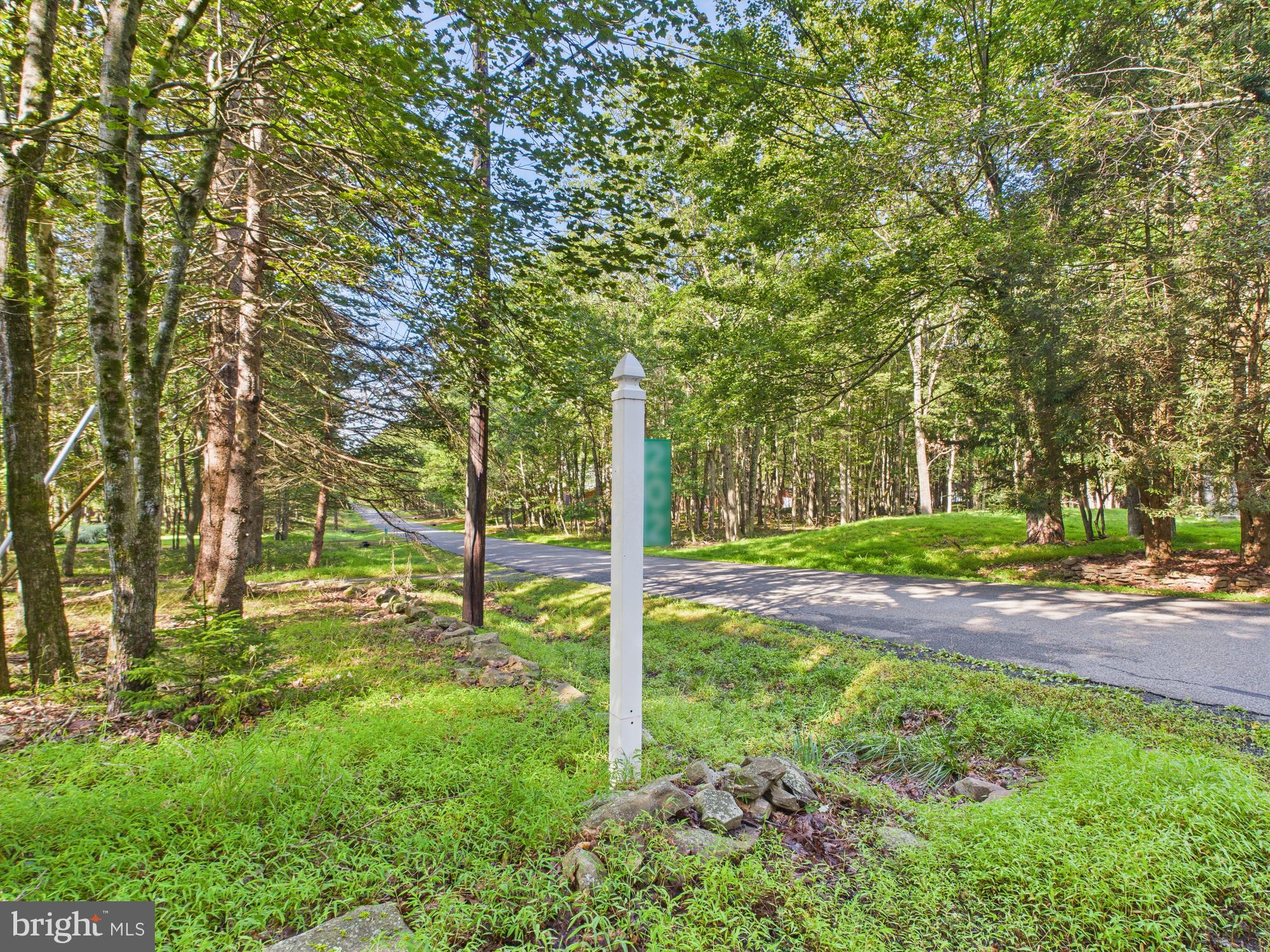 BRIER CREST WOODS - Residential
