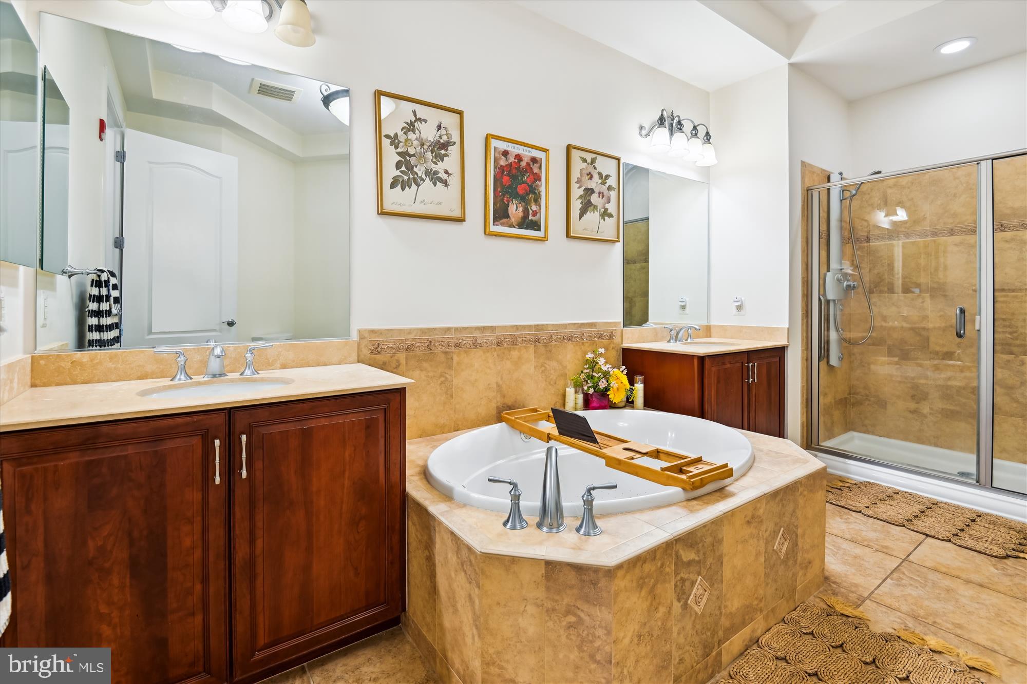 GRANDVIEW AT ANNAPOLIS TOWNE CENTRE - Residential
