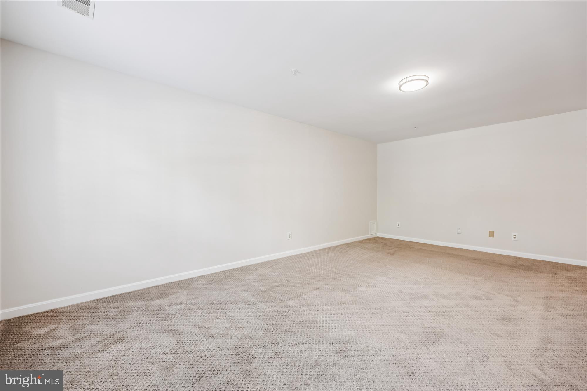 KENTLANDS - Residential