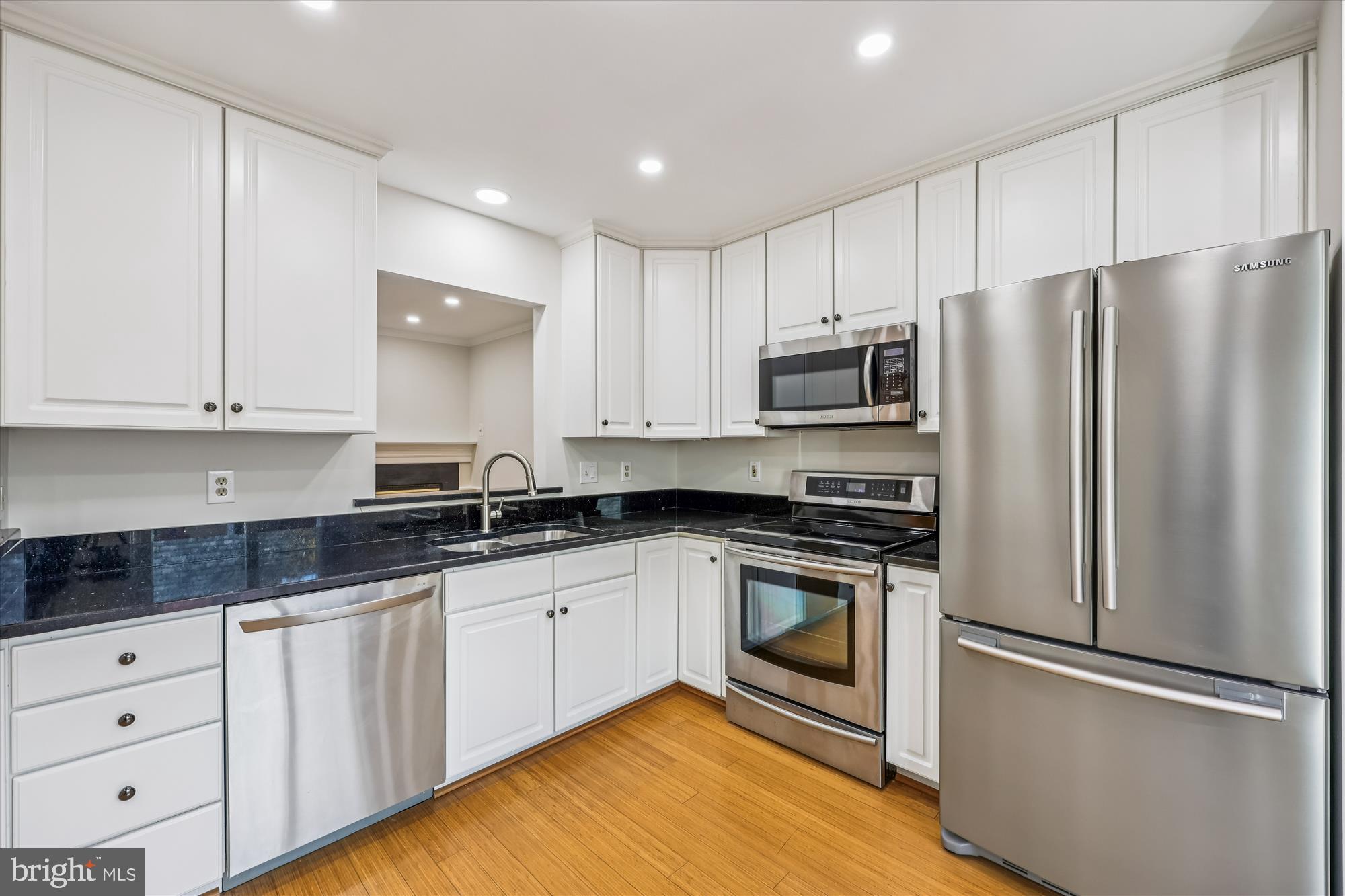 KENTLANDS - Residential