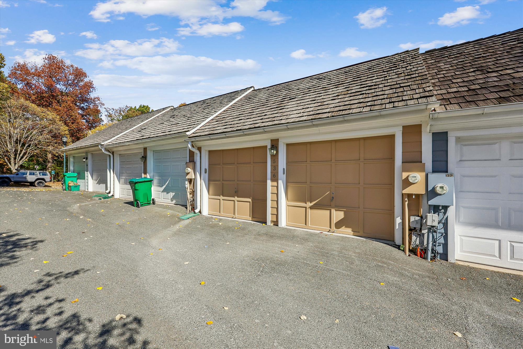 KENTLANDS - Residential