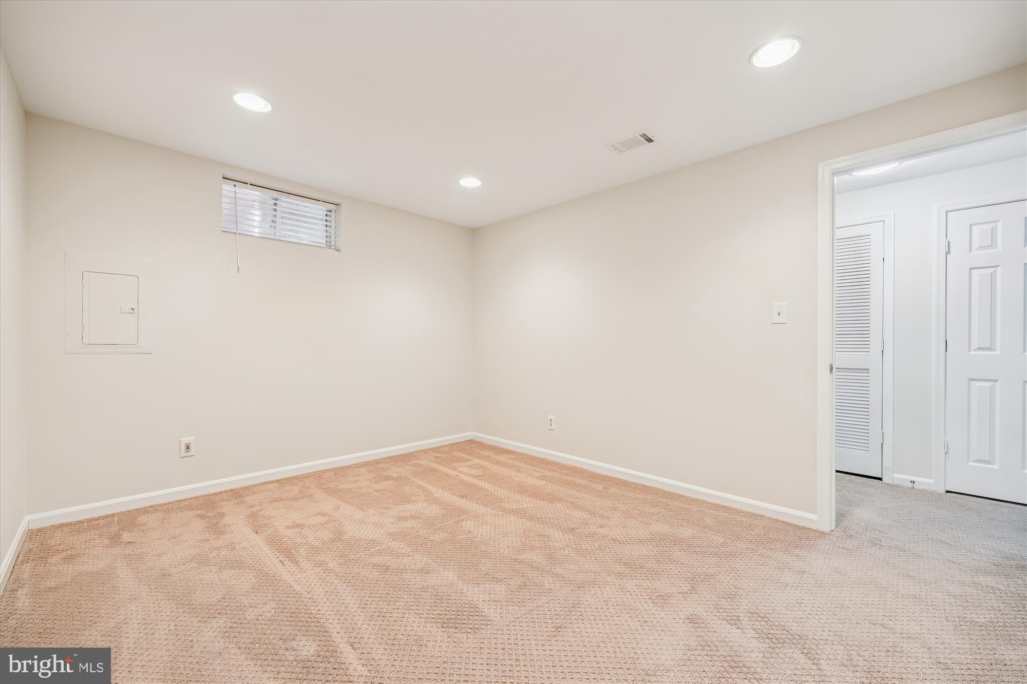 KENTLANDS - Residential