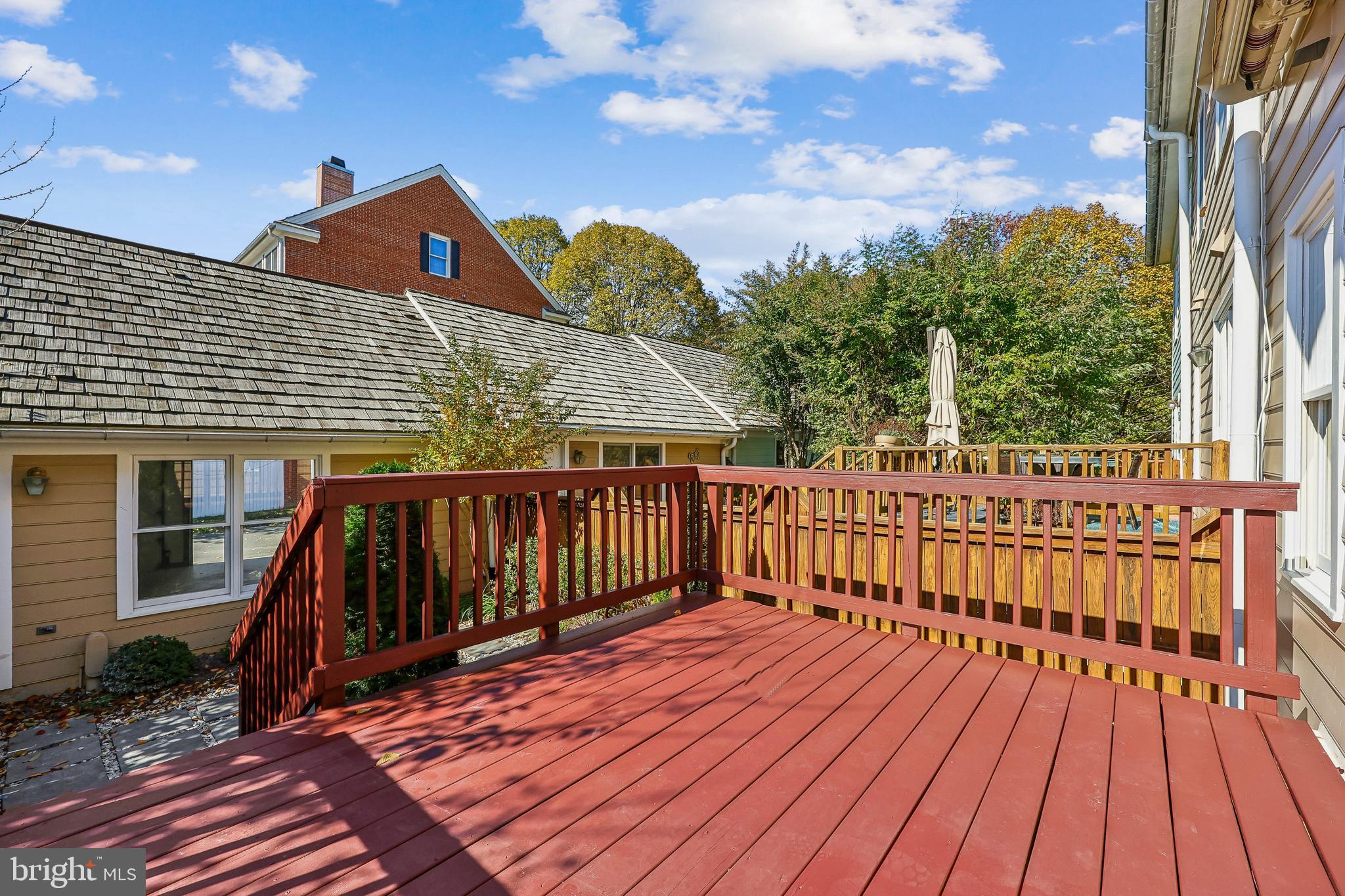 KENTLANDS - Residential