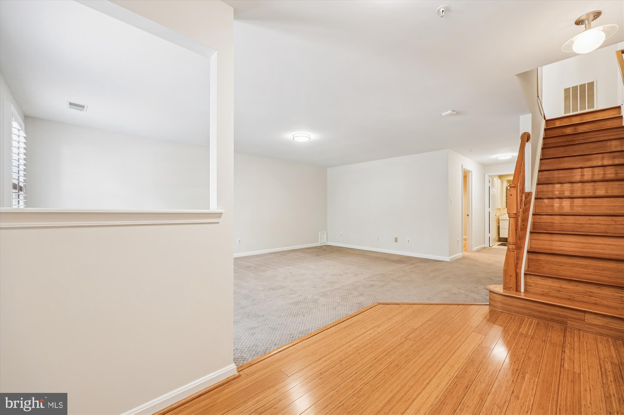 KENTLANDS - Residential