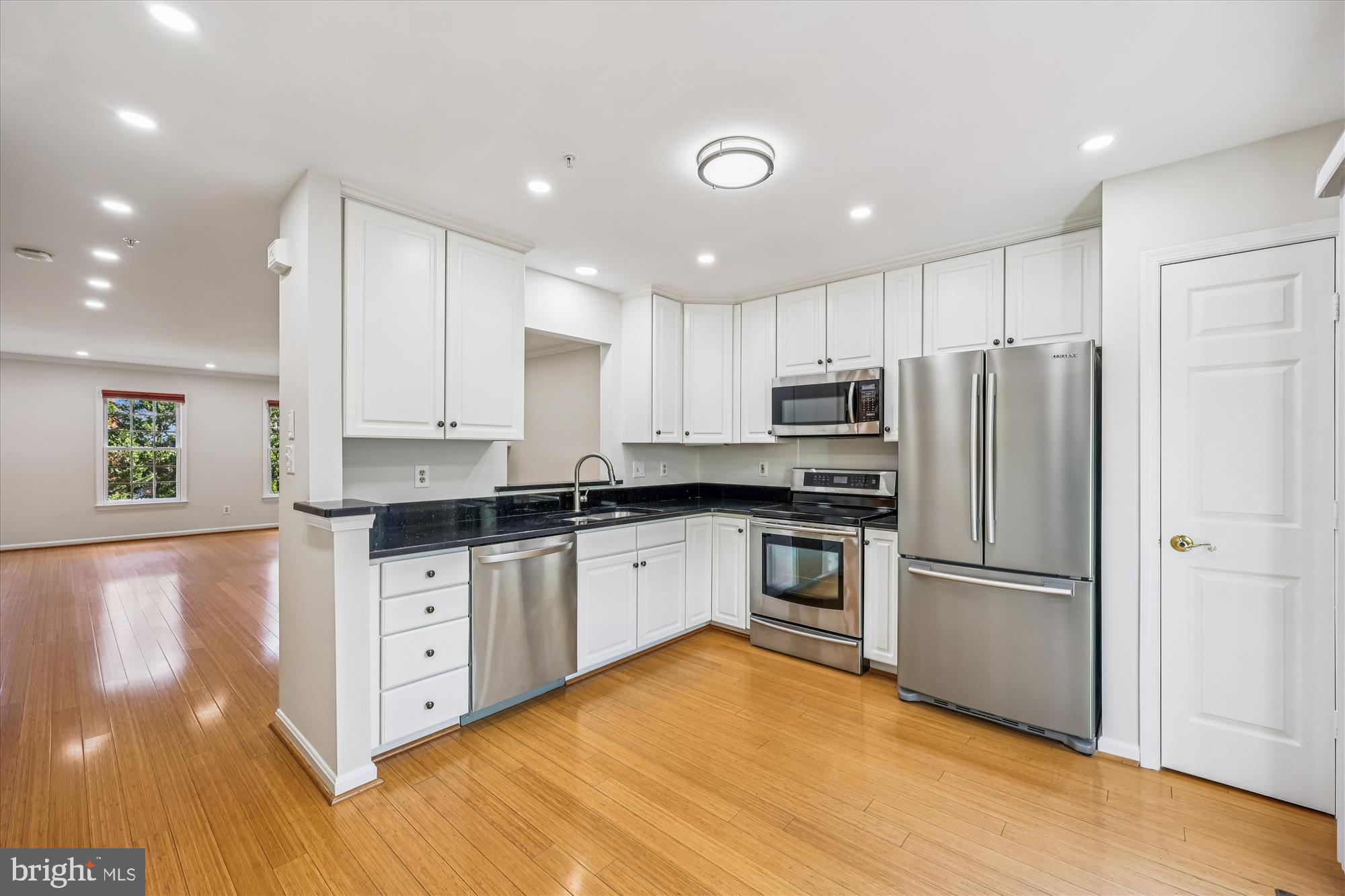 KENTLANDS - Residential