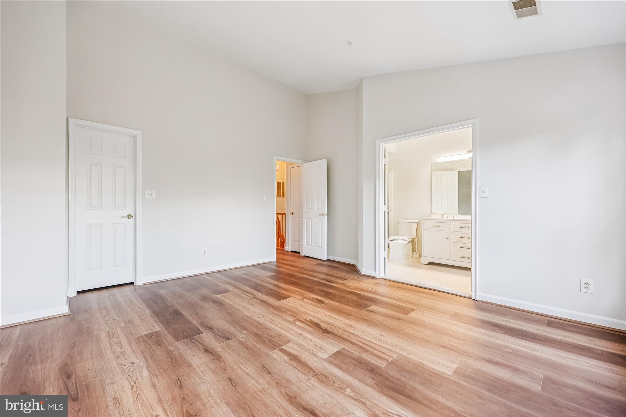 KENTLANDS - Residential