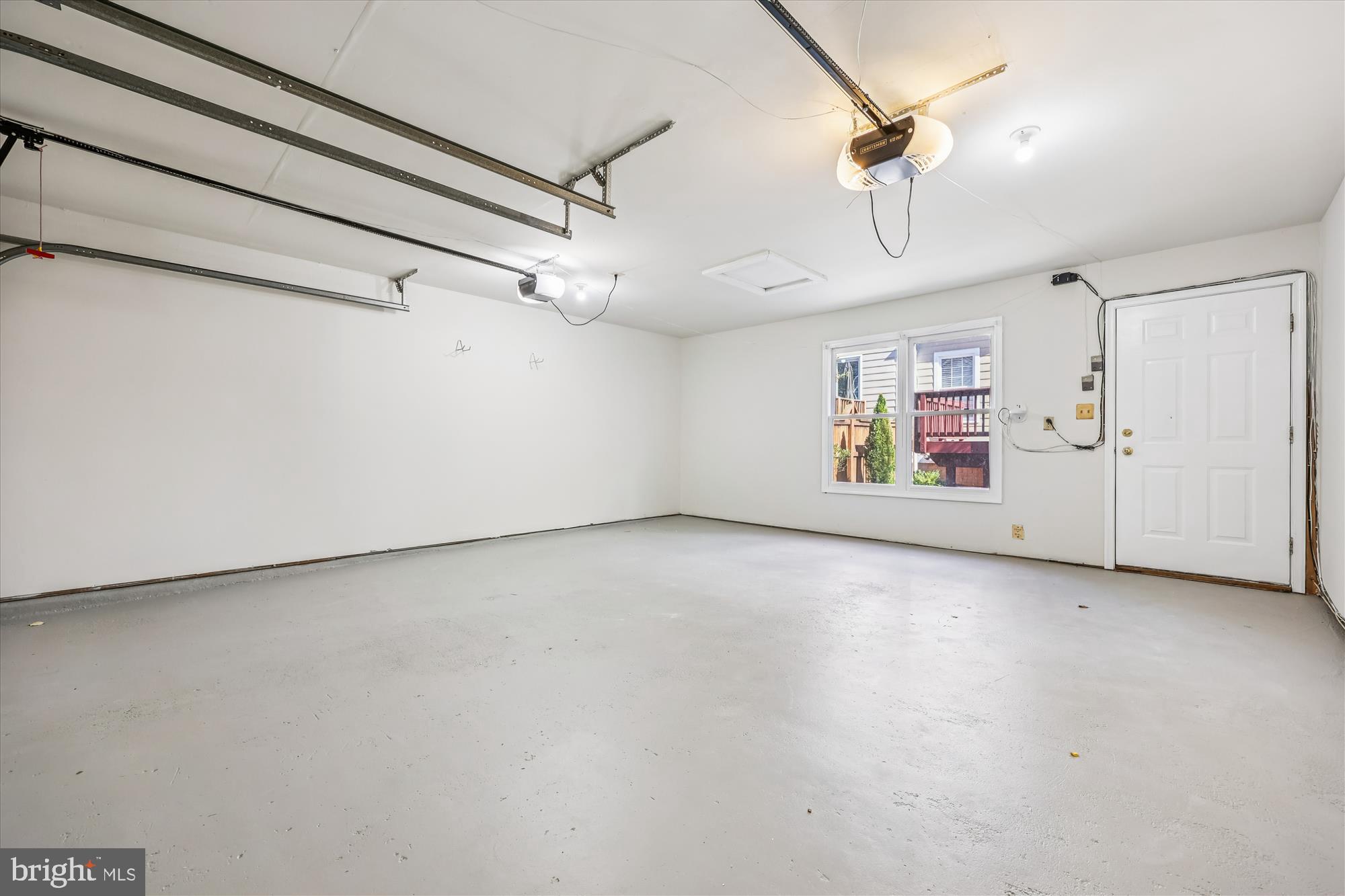 KENTLANDS - Residential