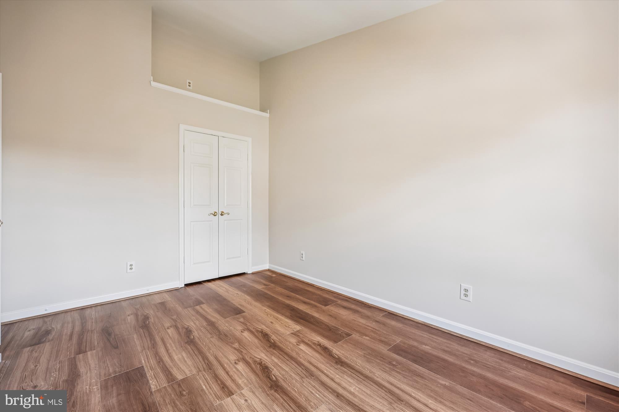 KENTLANDS - Residential