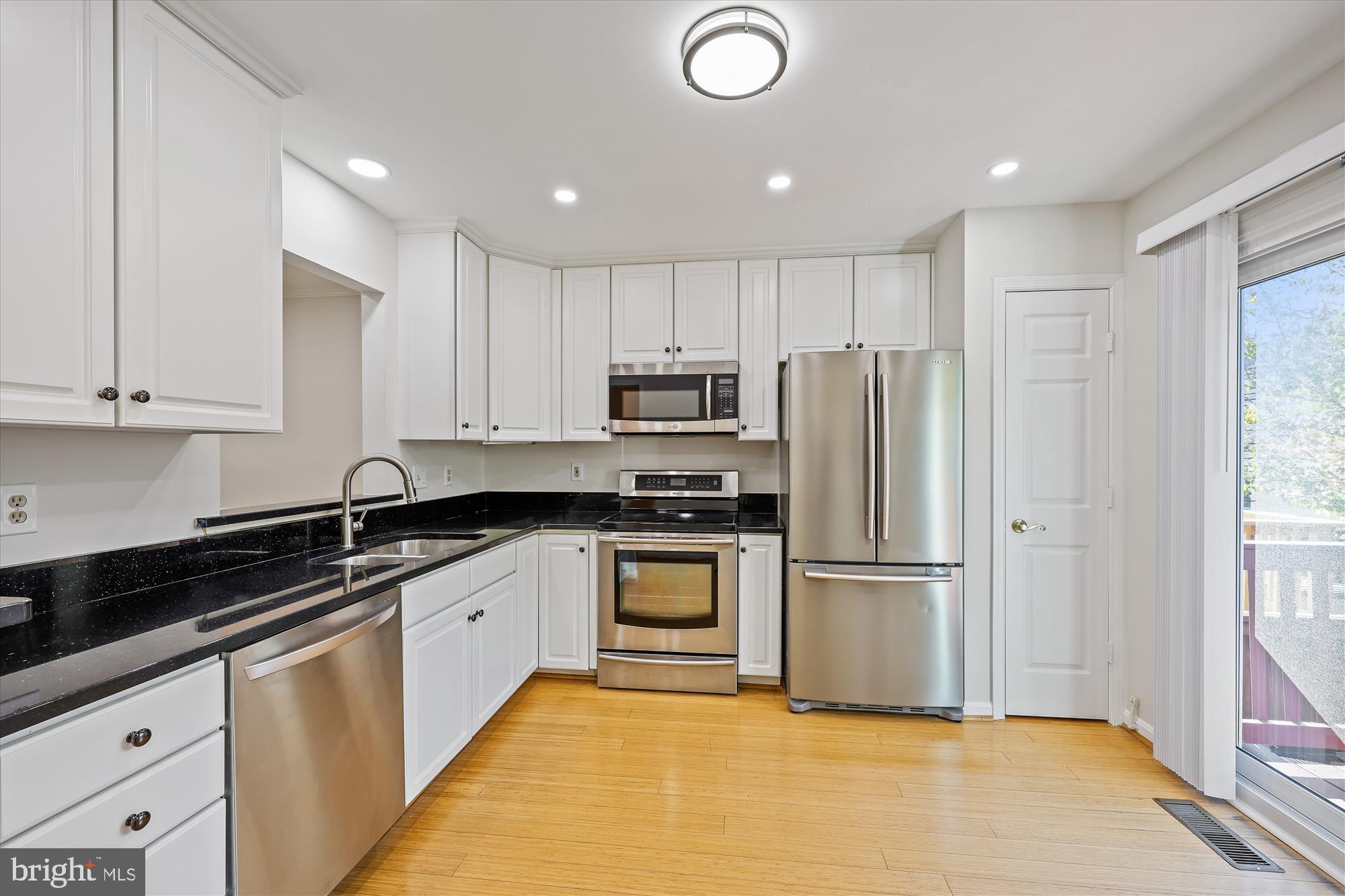 KENTLANDS - Residential