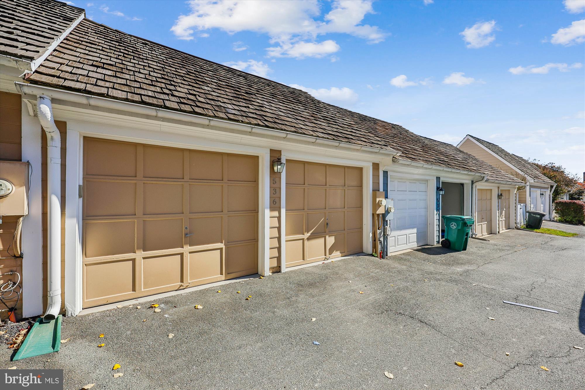 KENTLANDS - Residential