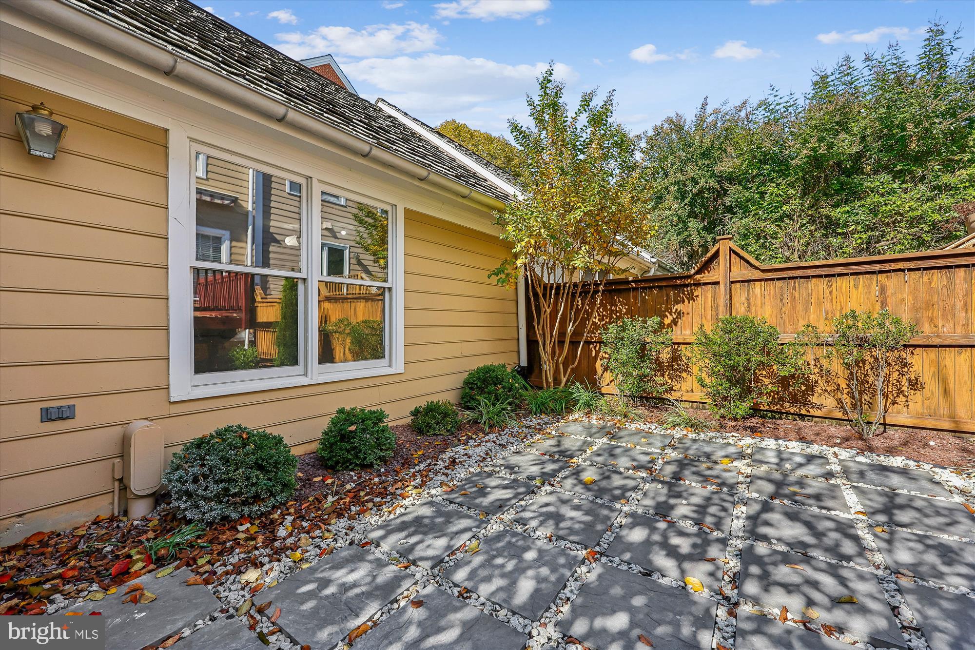 KENTLANDS - Residential