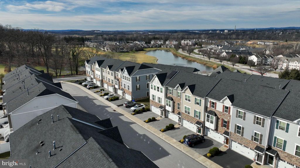 Photo of 1150 Rosecroft Lane, YORK, PA 17403 (MLS # PAYK2096234)