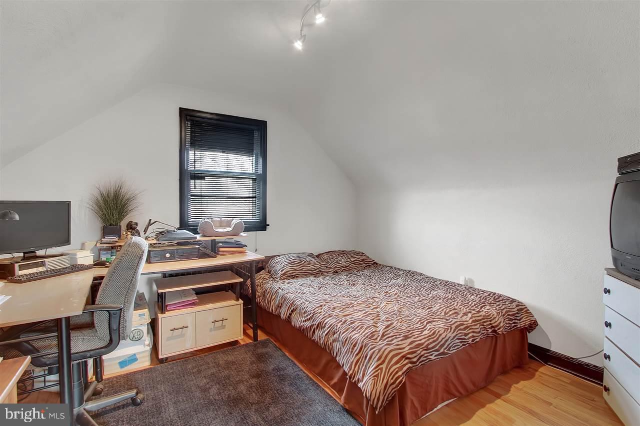 NORTH HILLS - Residential