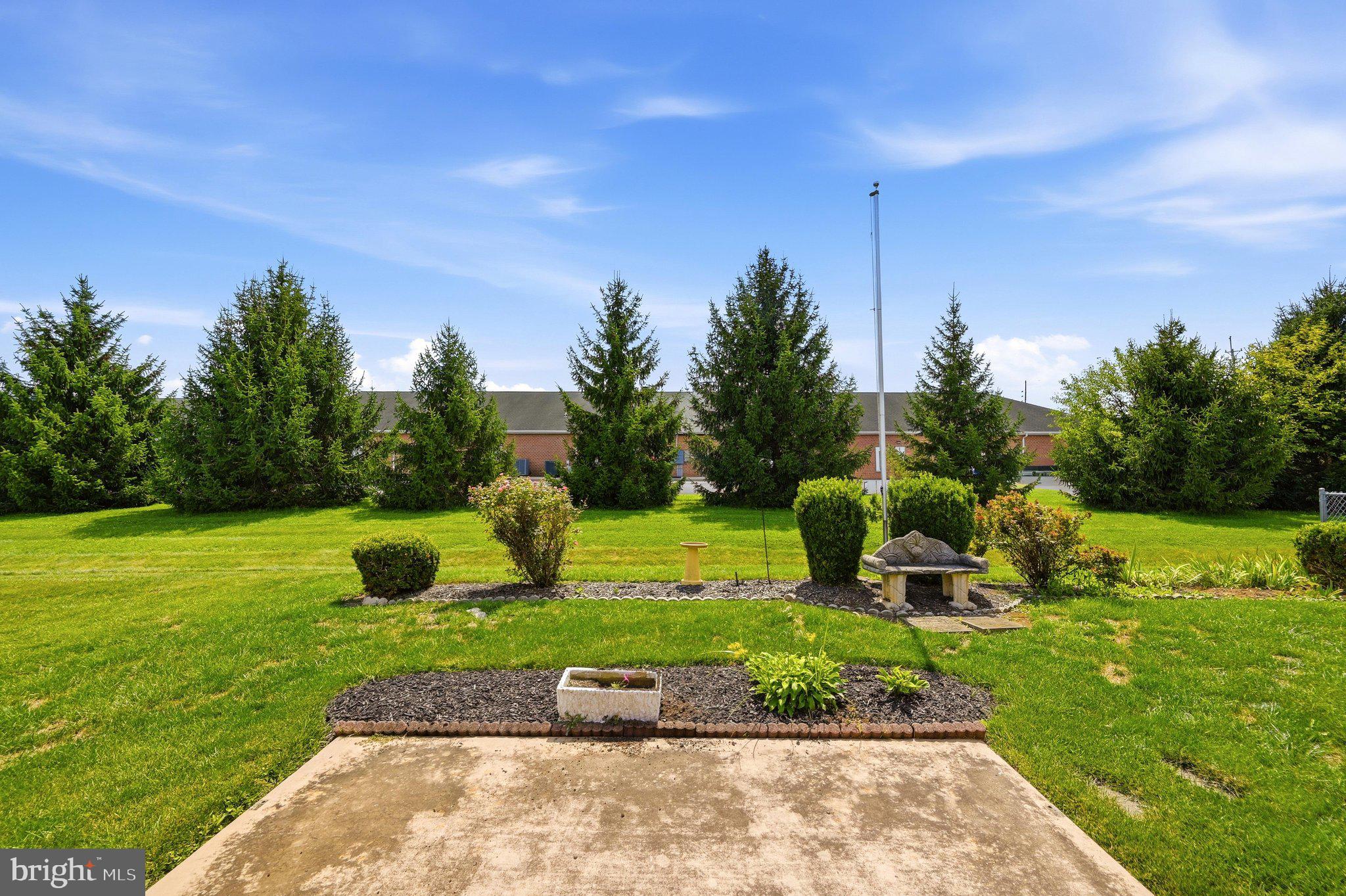 213 WINDING OAK DRIVE