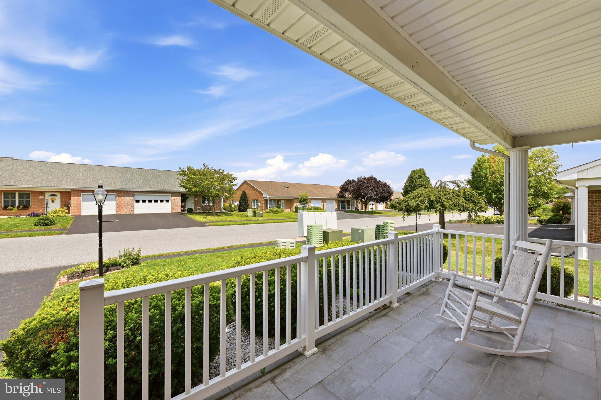 213 WINDING OAK DRIVE