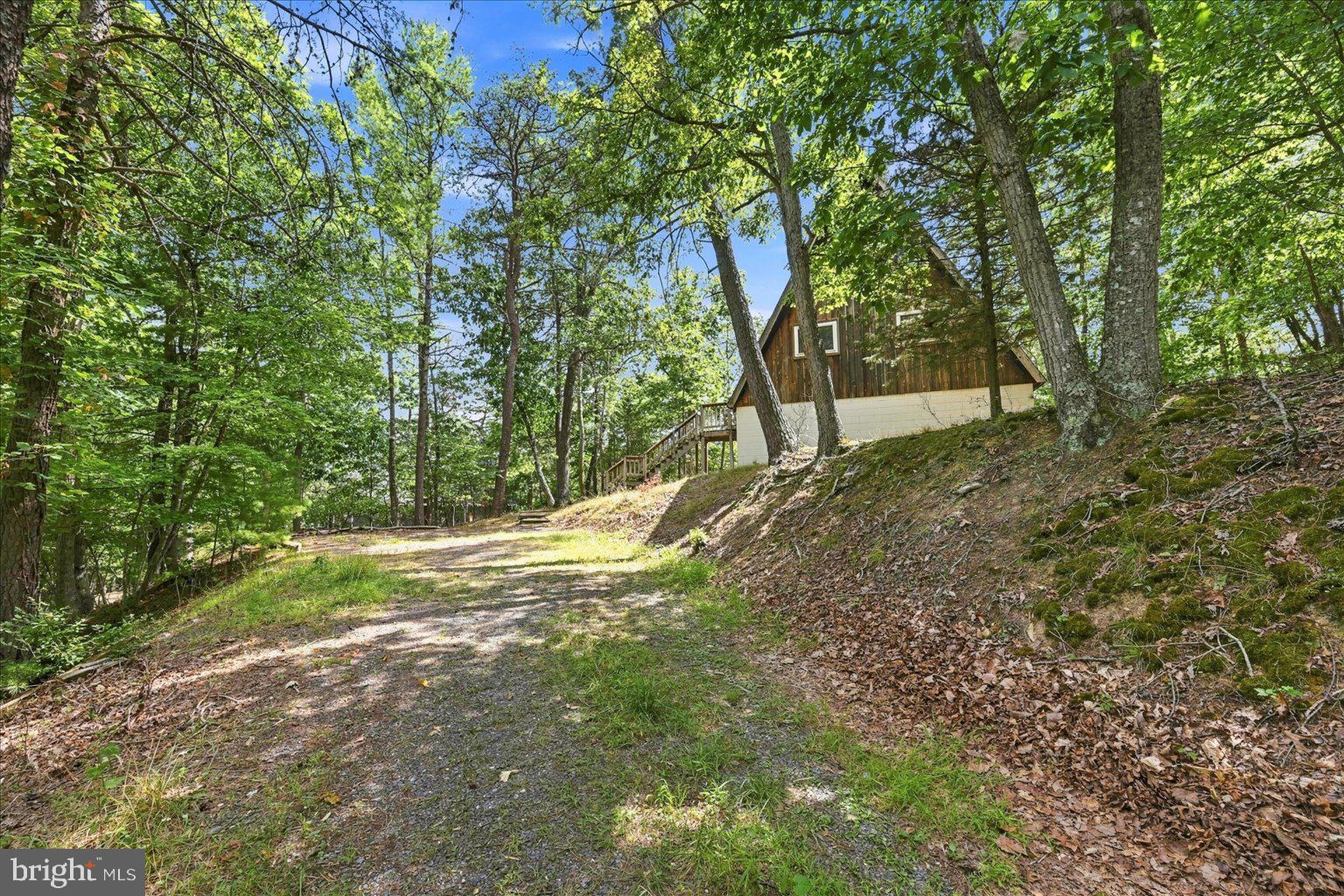 863 LEE ROAD