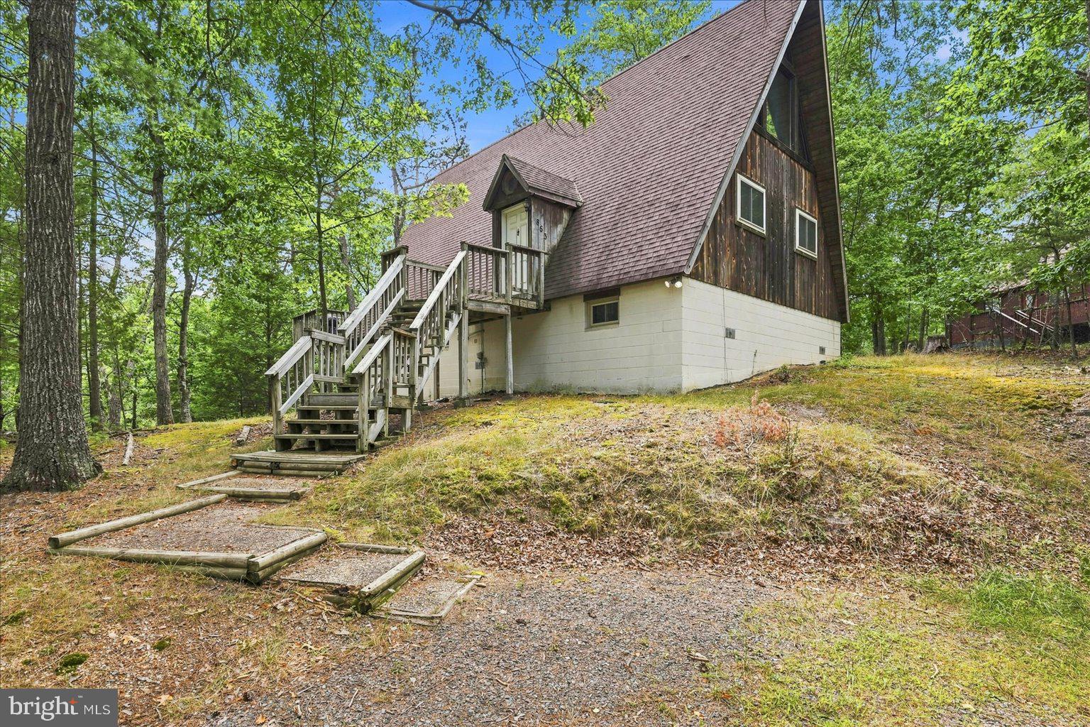 863 LEE ROAD
