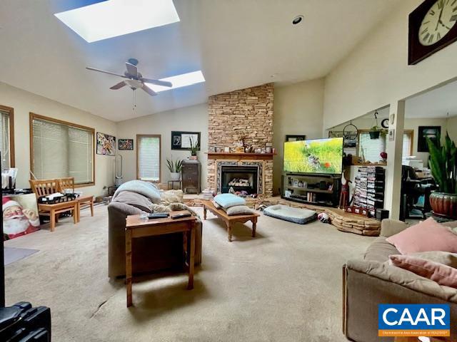 458 DEER DR