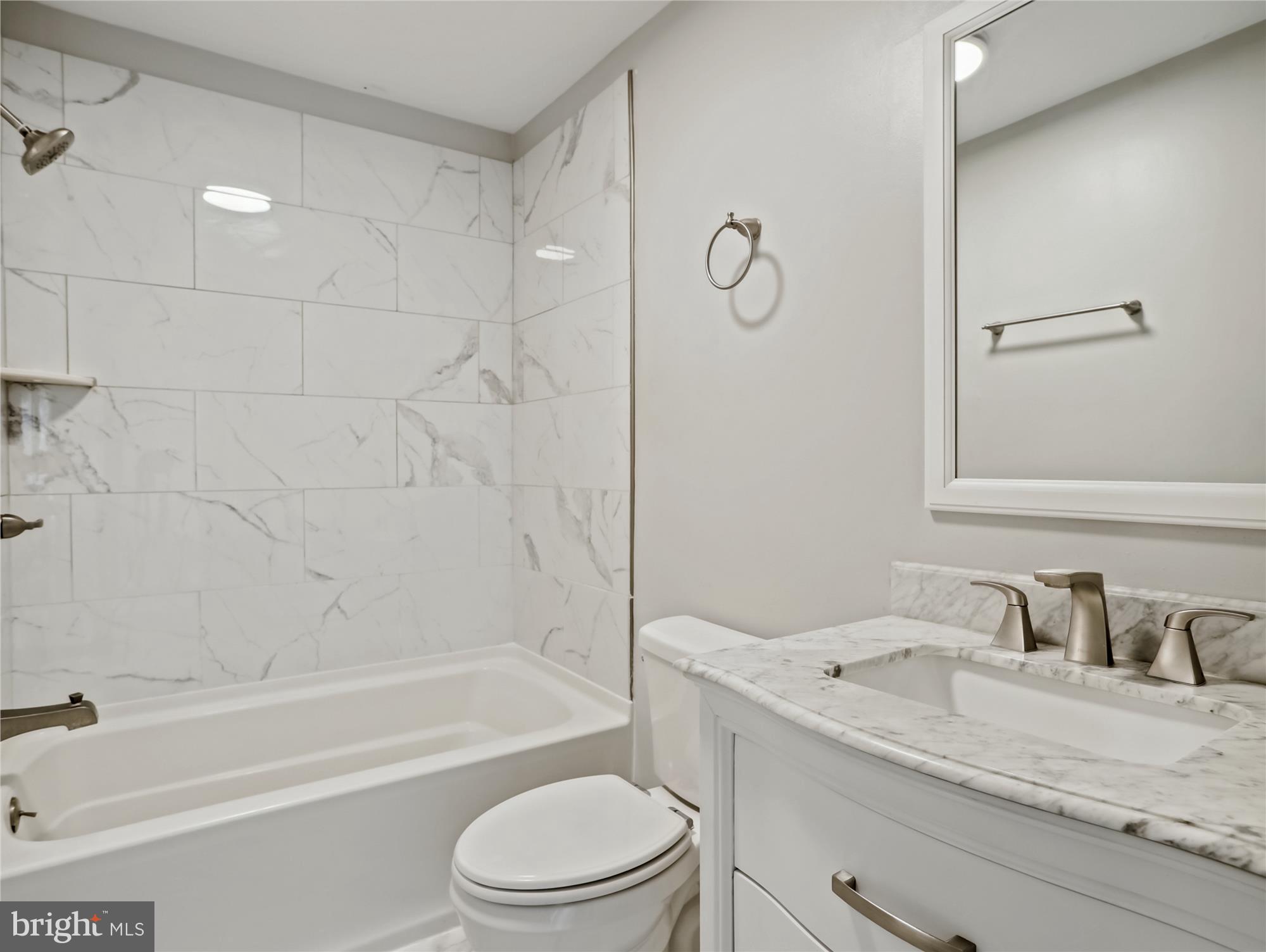 AVALON SHORES - Residential