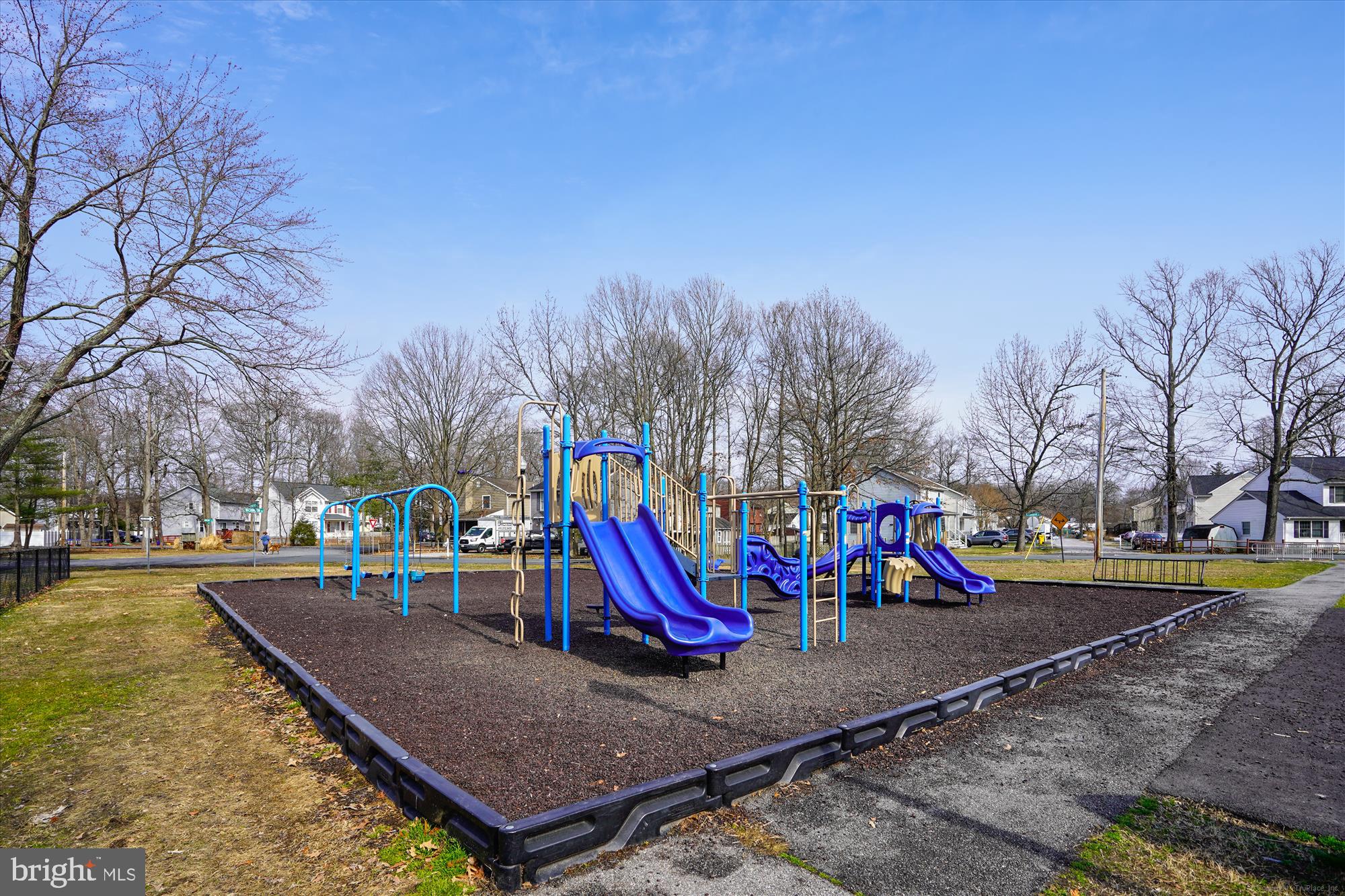 AVALON SHORES - Residential