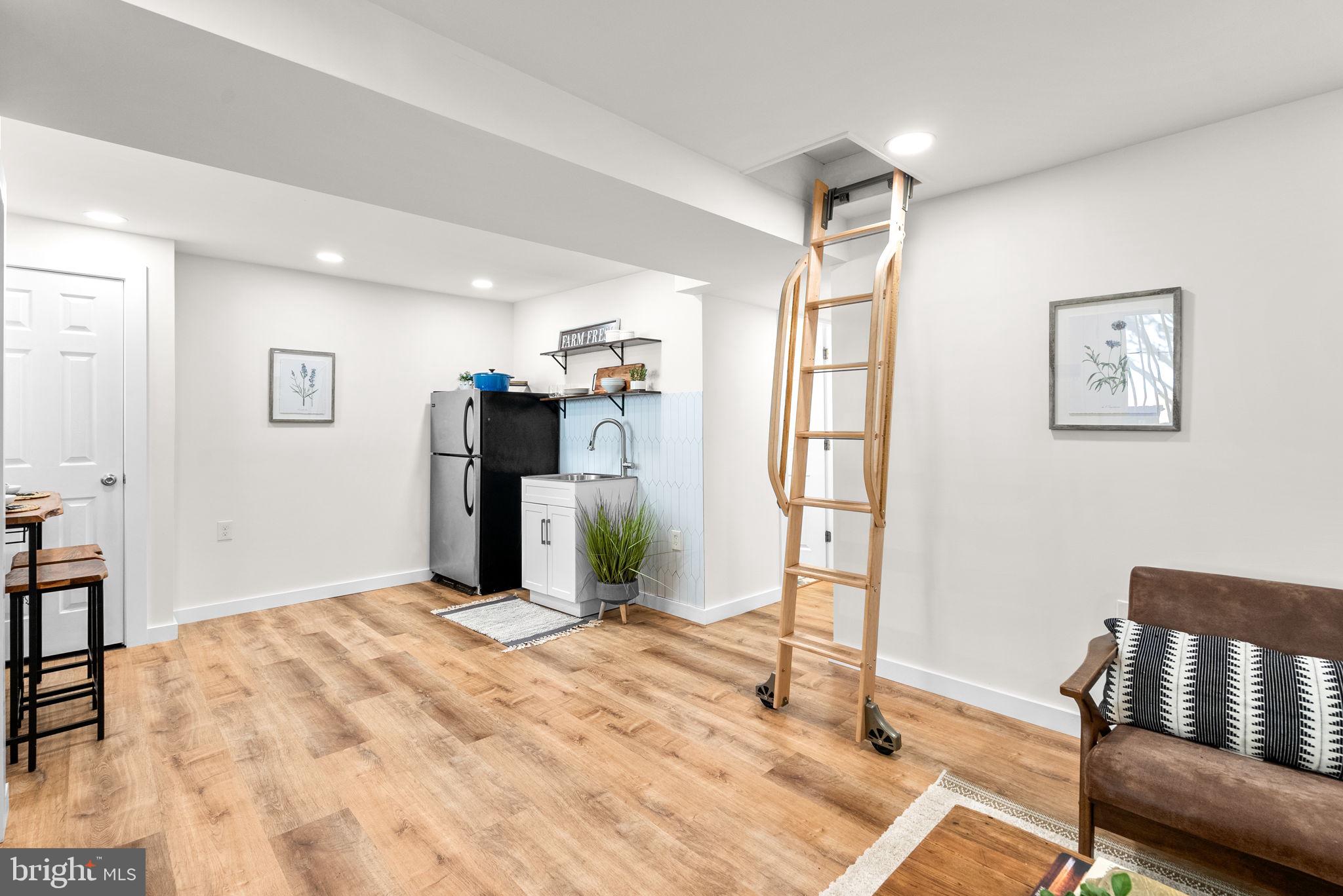 SILVER SPRING - Residential