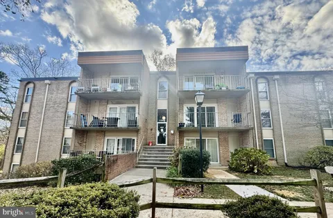 11909 Parklawn Drive Unit 304, Rockville, MD MLS: MDMC2169962