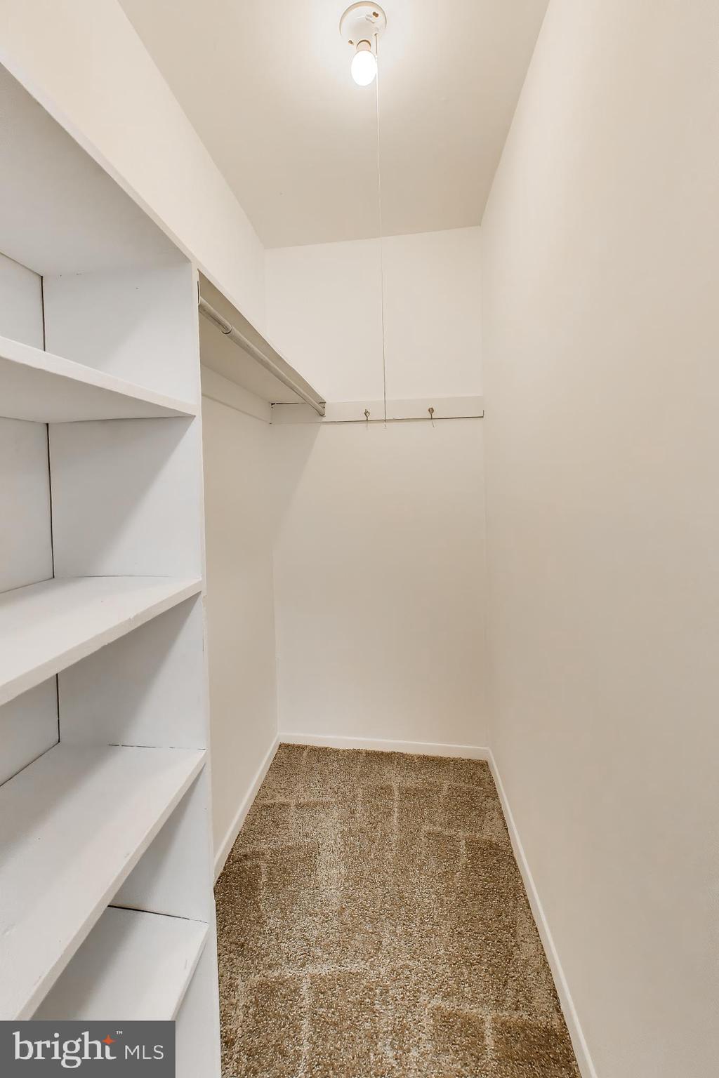 BETHESDA PARK - Residential