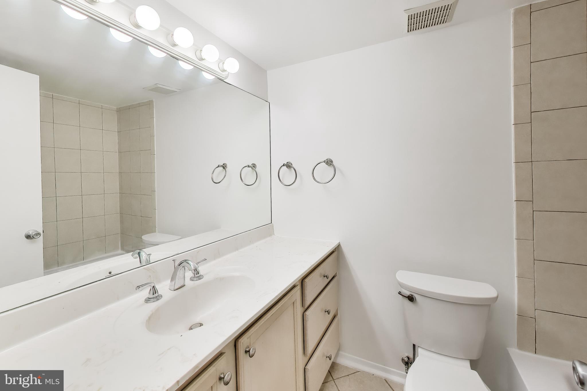 BETHESDA PARK - Residential