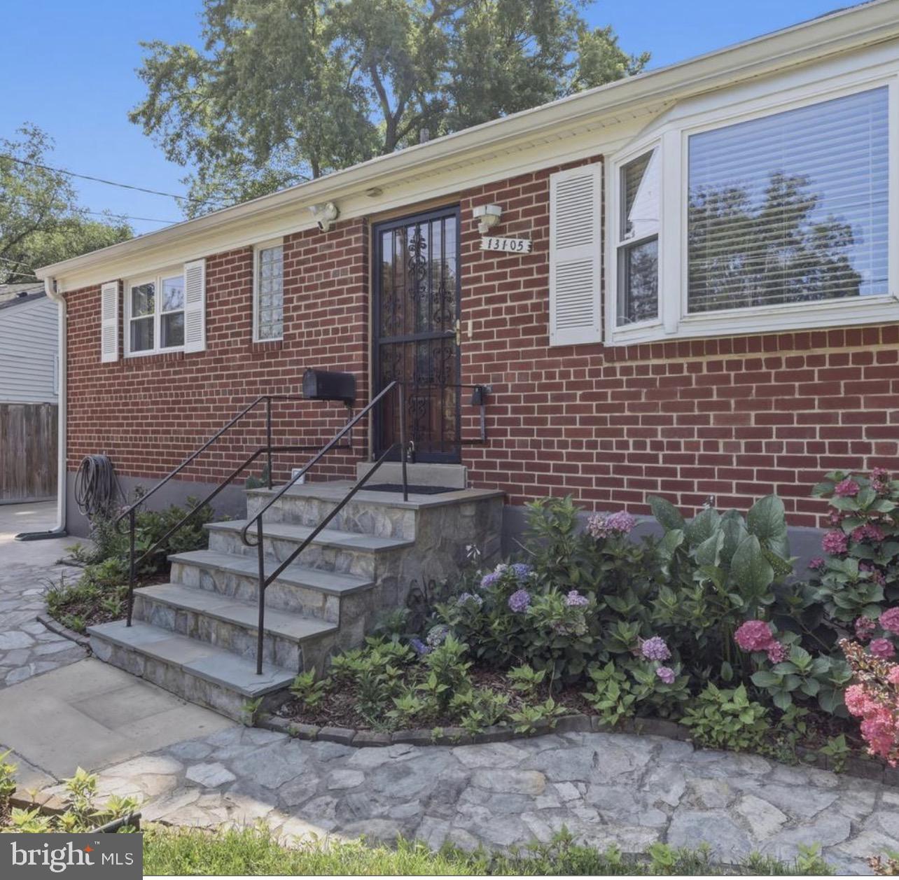 13105 HALLET COURT