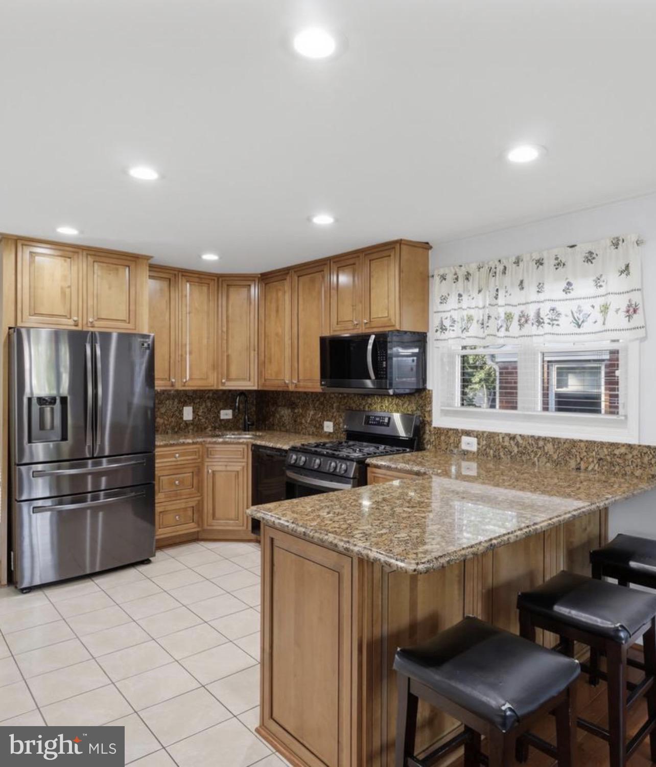 13105 HALLET COURT