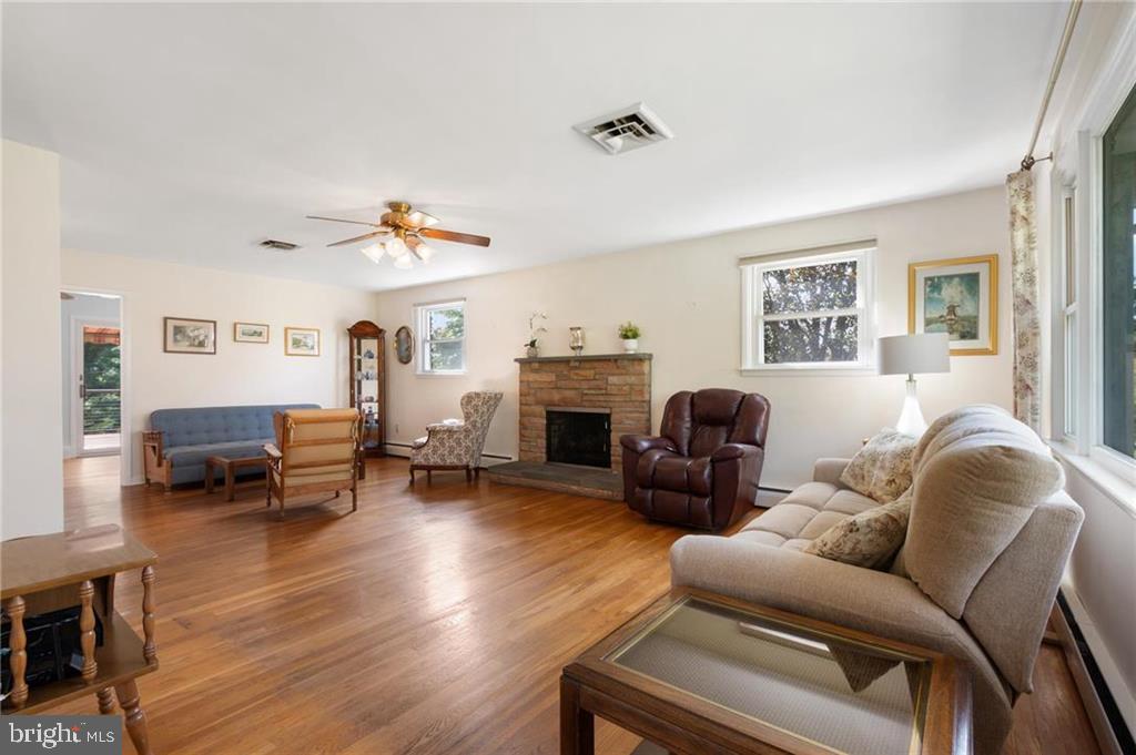 FOREST DRIVE TERRACE - Residential